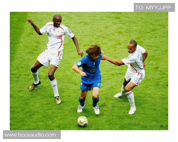 10号球服足球明星的传奇故事与他们的辉煌成就解析